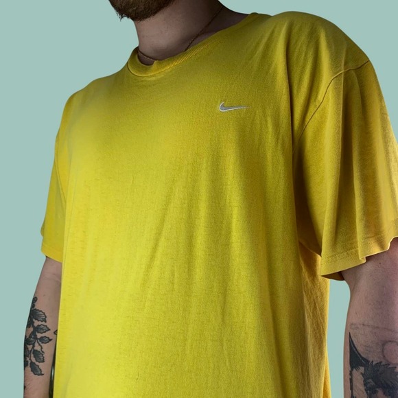 Vintage Nike Silver Tag Embroidered T-shirt - Picture 1 of 4